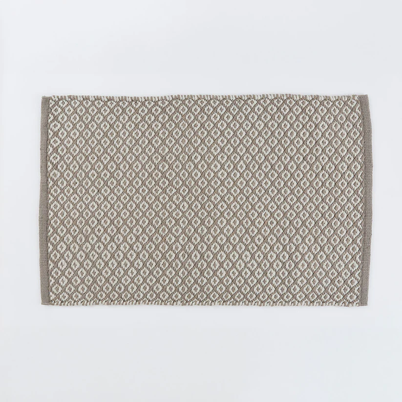 Weaver Green Thistle Rug Chinchilla 90x60cm Weaver Green Thistle Rug Chinchilla 90x60cm