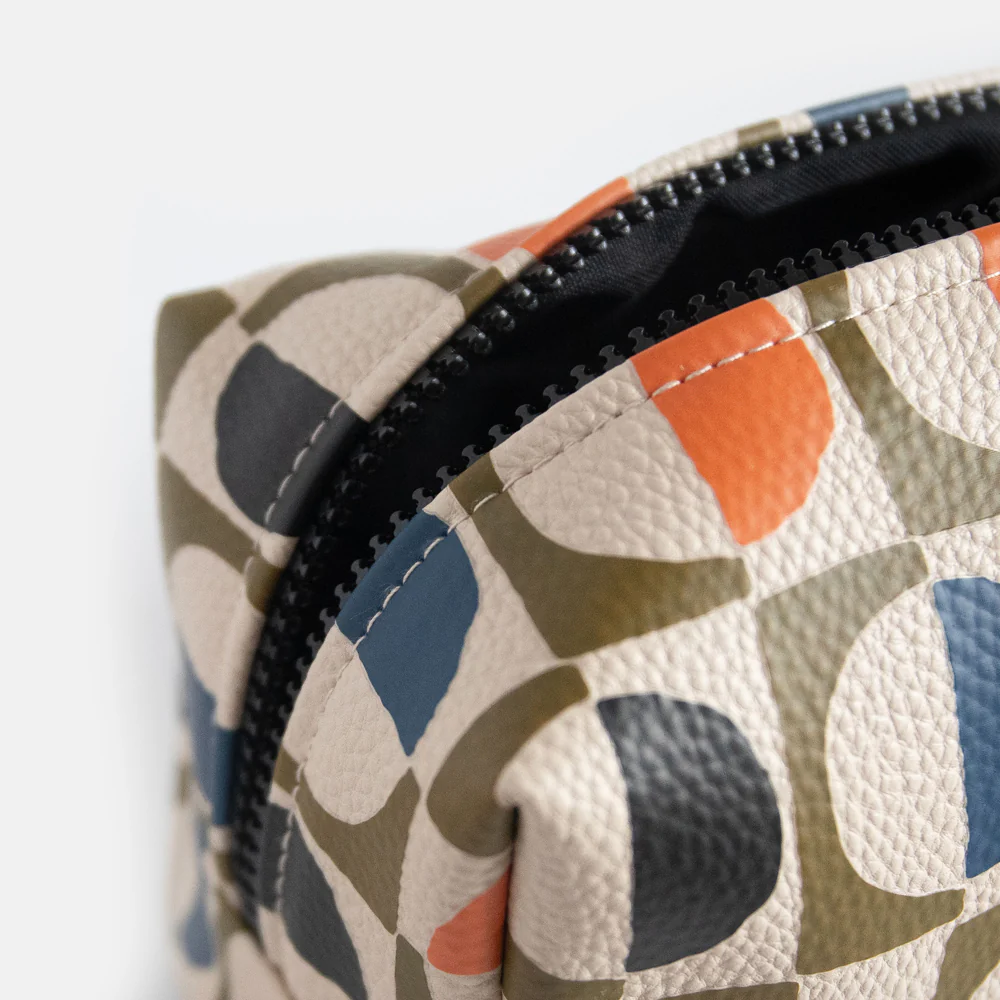 Caroline Gardener Geo Circles Wash Bag Caroline Gardener Geo Circles Wash Bag