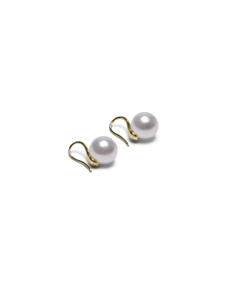 Chalk Cambridge Pull Through Ball Earrings - Pearl Chalk Cambridge Pull Through Ball Earrings - Pearl