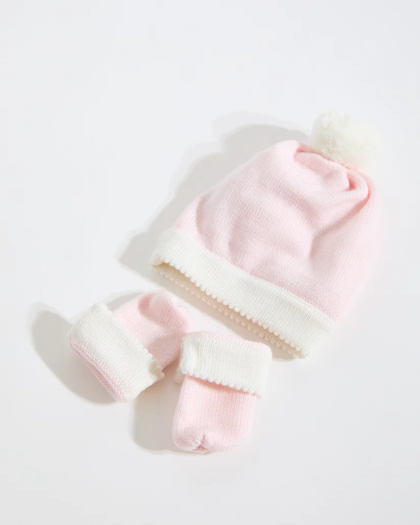 100% Merino Newborn Baby Hat and Mittens - Pink 100% Merino Newborn Baby Hat and Mittens - Pink