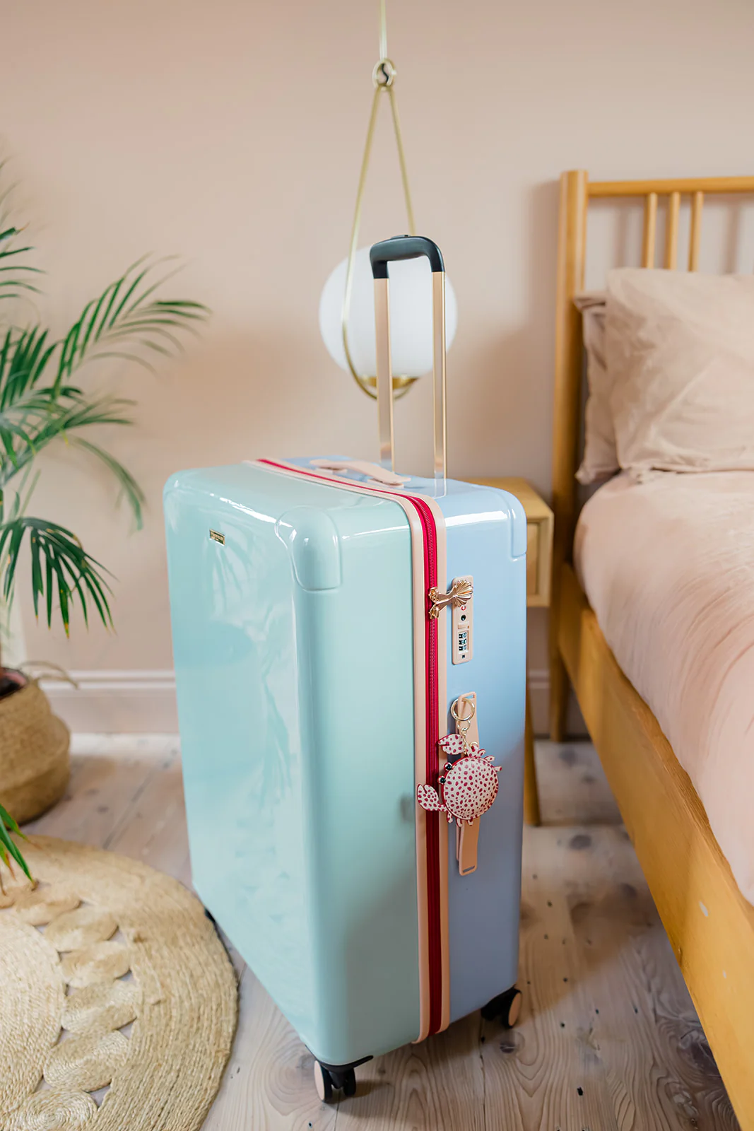 Yvonne Ellen Colour Block Large Trolley Case 4 Wheels Yvonne Ellen Colour Block Large Trolley Case 4 Wheels