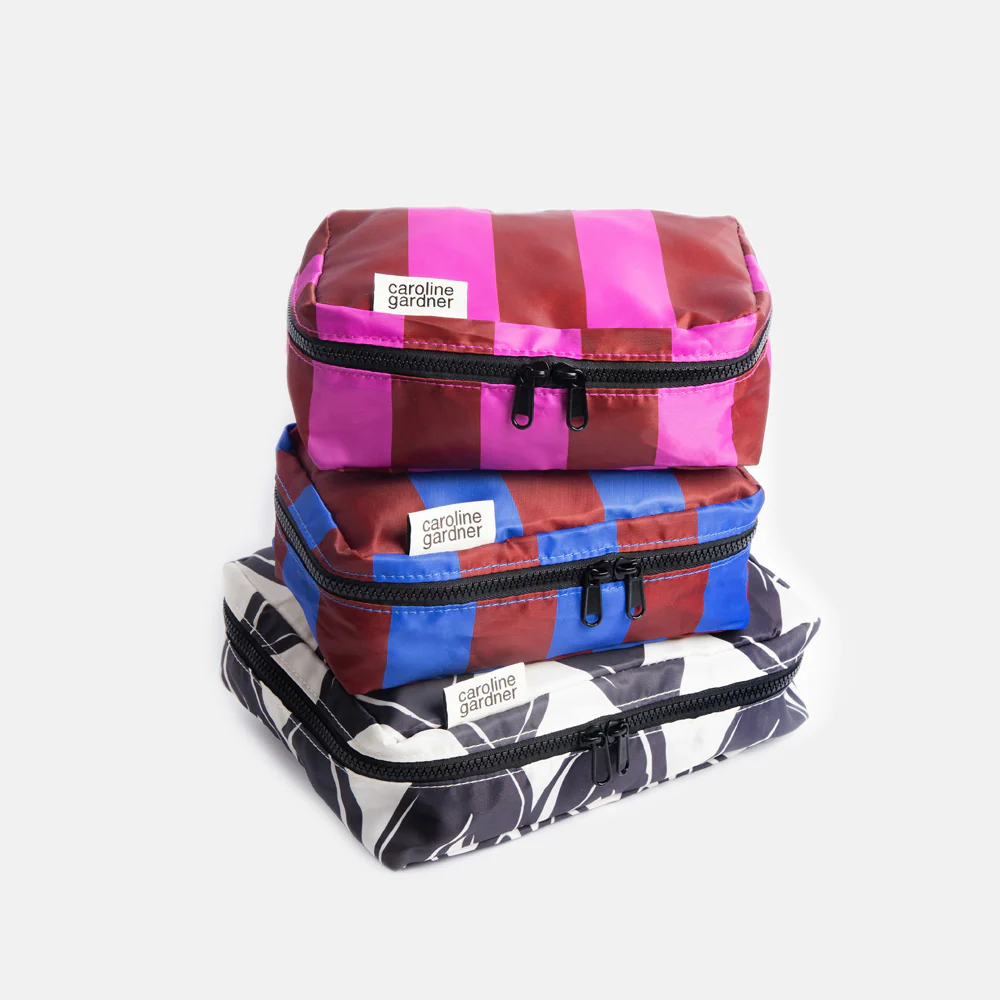 Caroline Gardner Mono Looped Hearts/Stripes Set of 3 Small Packing Cubes Caroline Gardner Mono Looped Hearts/Stripes Set of 3 Small Packing Cubes