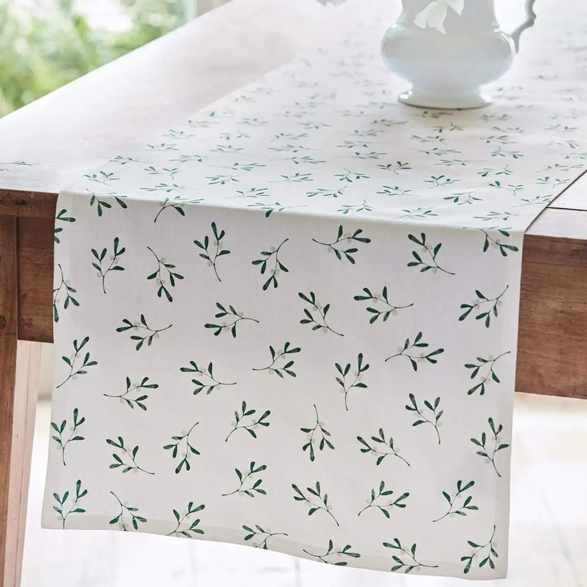 Sophie Conran Mistletoe Table Runner Sophie Conran Mistletoe Table Runner
