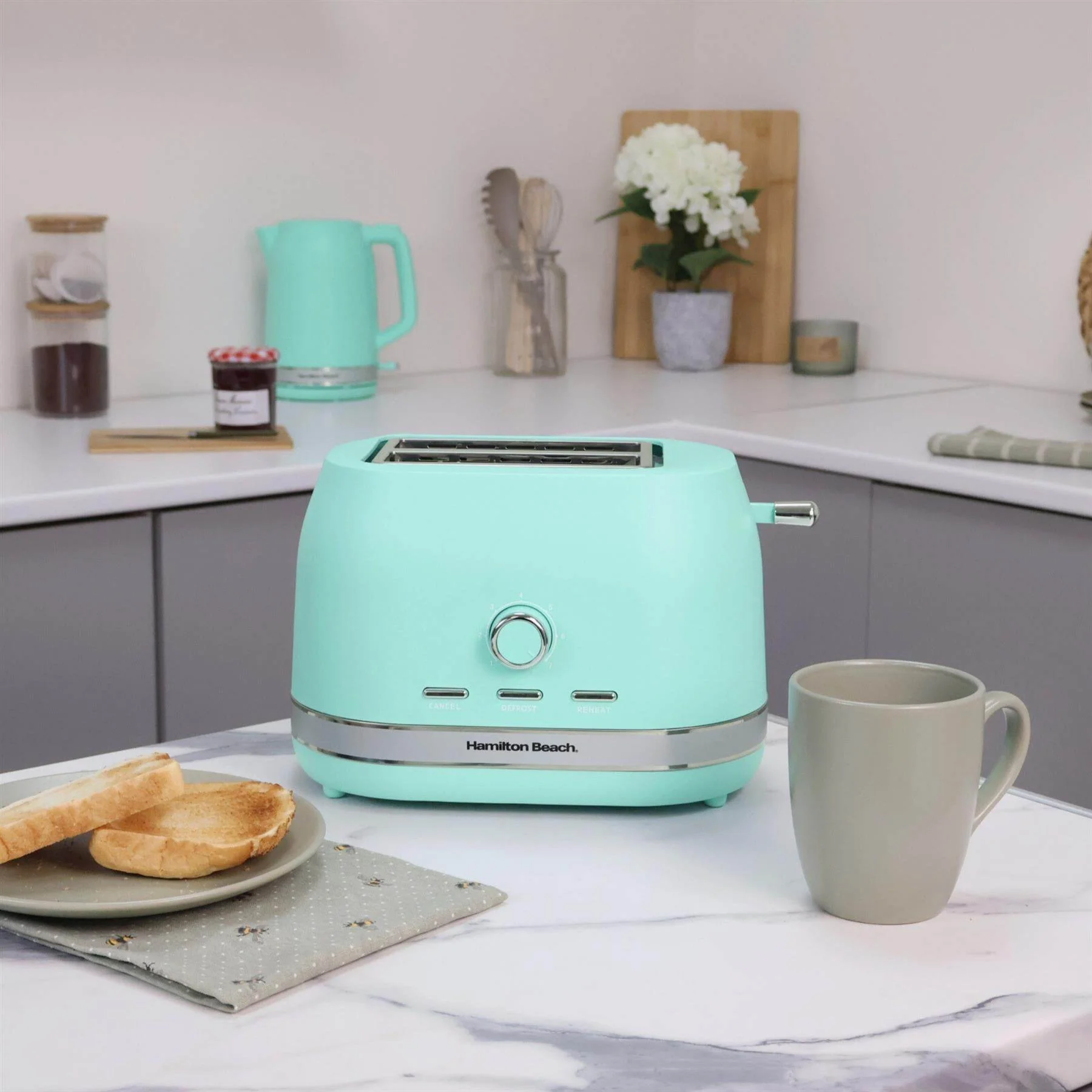 Hamilton Beach Ella 2 Slice Toaster - Matte Mint Hamilton Beach Ella 2 Slice Toaster - Matte Mint