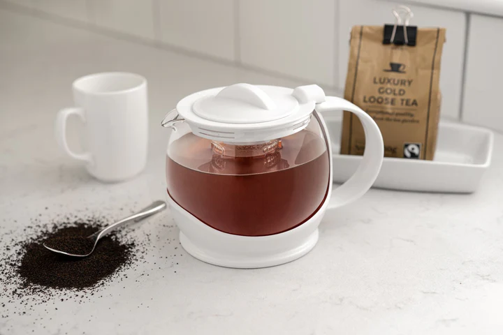 Café Olé Shut Off Infuser Teapot 1.2L | White