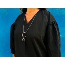 La Mollla Oh Pendant Necklace