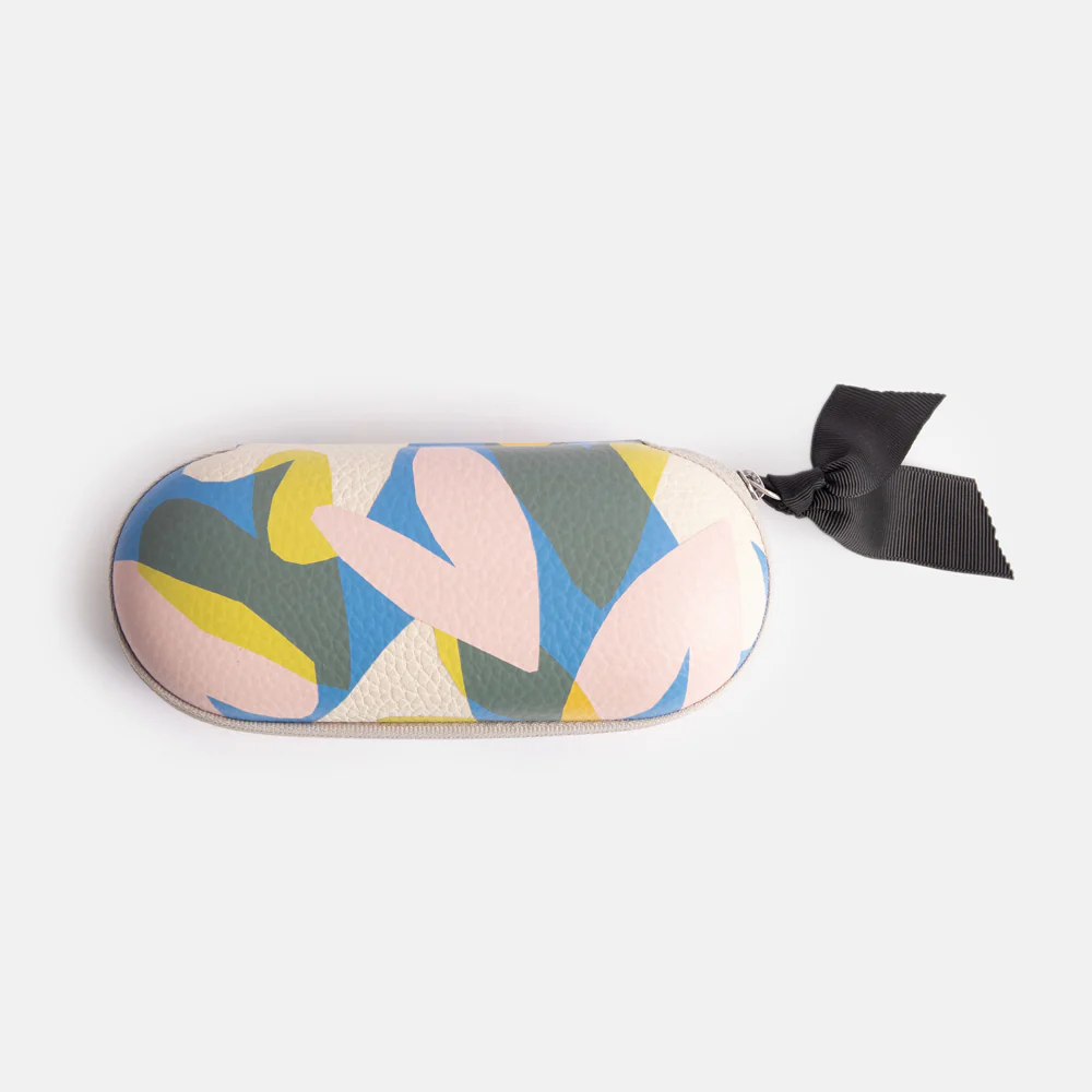 Caroline Gardner Confetti Hearts Zip Around Glasses Case Caroline Gardner Confetti Hearts Zip Around Glasses Case