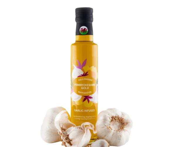 Pembrokeshire Gold Garlic Infused Rapeseed Oil 250ml Pembrokeshire Gold Garlic Infused Rapeseed Oil 250ml