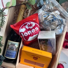Portmeirion Prosecco & Treats Hamper Box Portmeirion Prosecco & Treats Hamper Box