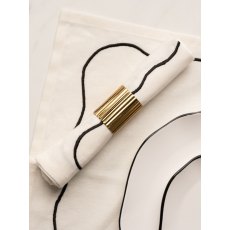 Style Sisters Set of 4 Embroidered Napkins Style Sisters Set of 4 Embroidered Napkins