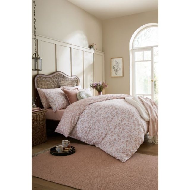 Laura Ashley Sheperds Purse Blush Pink Bedding