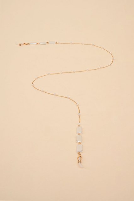 Powder Glasses Chain - Delicate Chain in Pearl