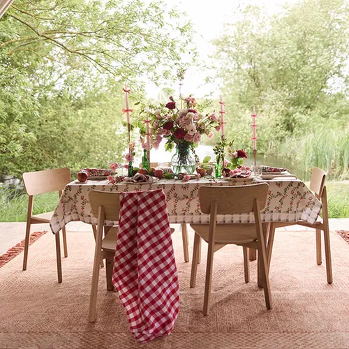 Cath Kidston Dolly Rose Tablecloth 200x130cm