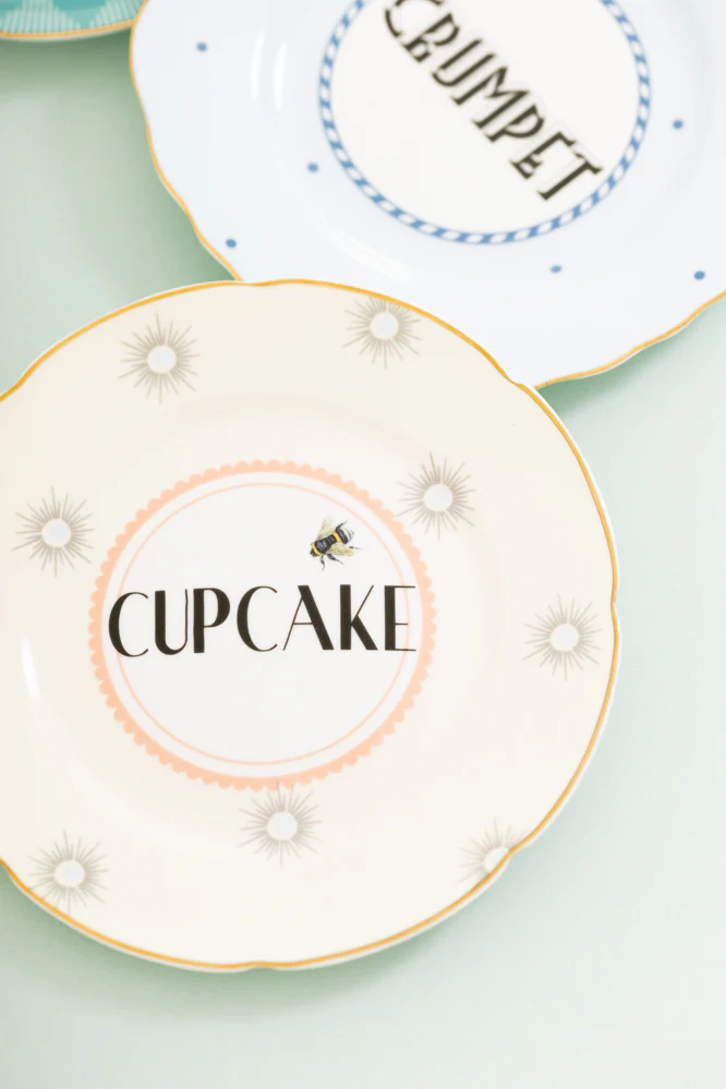 Yvonne Ellen Cheeky Cake Plates Set of 4